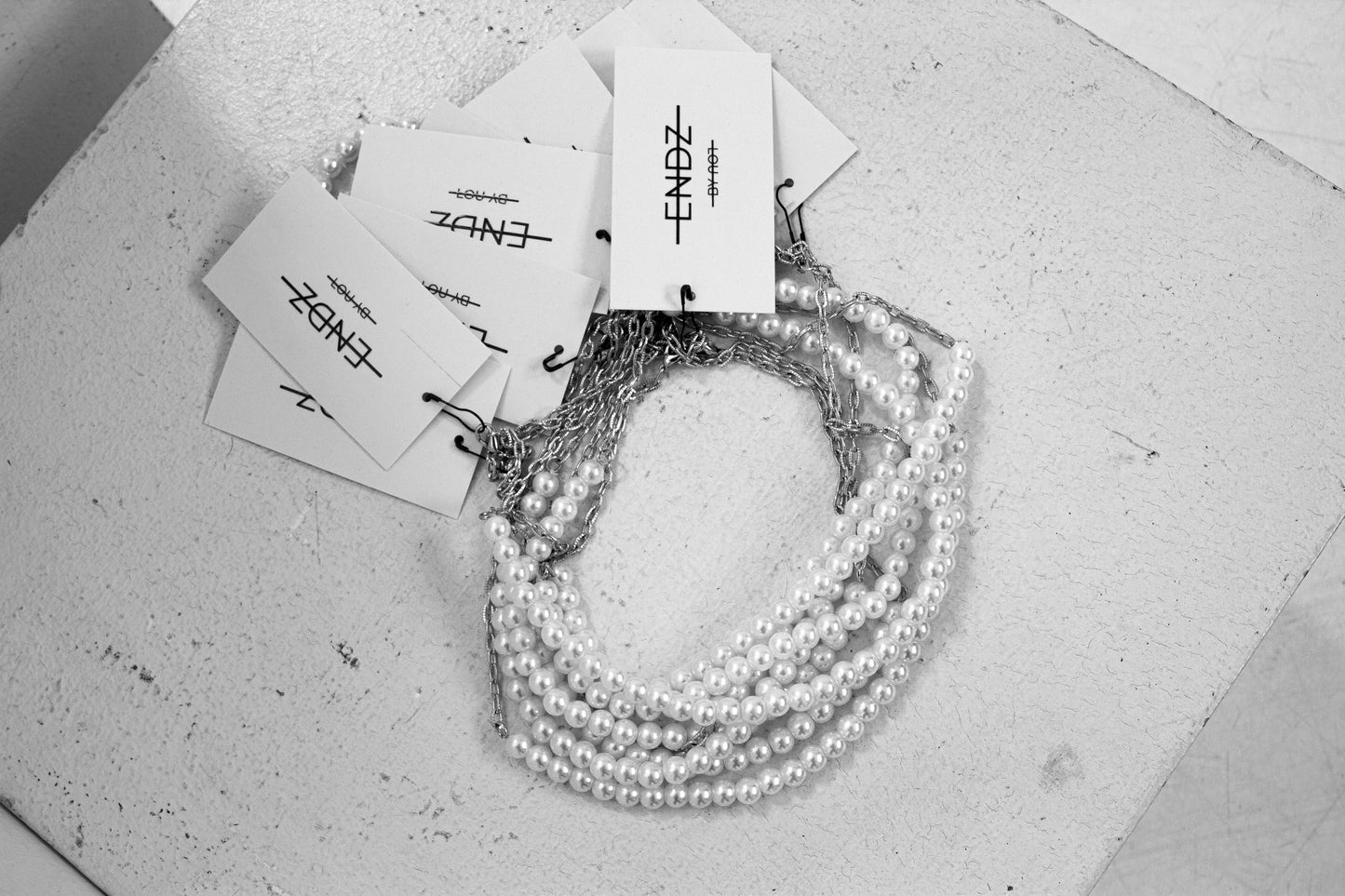Chain Pearl III Necklace by EnDz