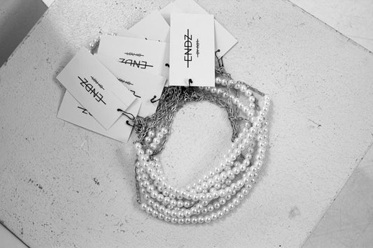 Chain Pearl III Necklace by EnDz